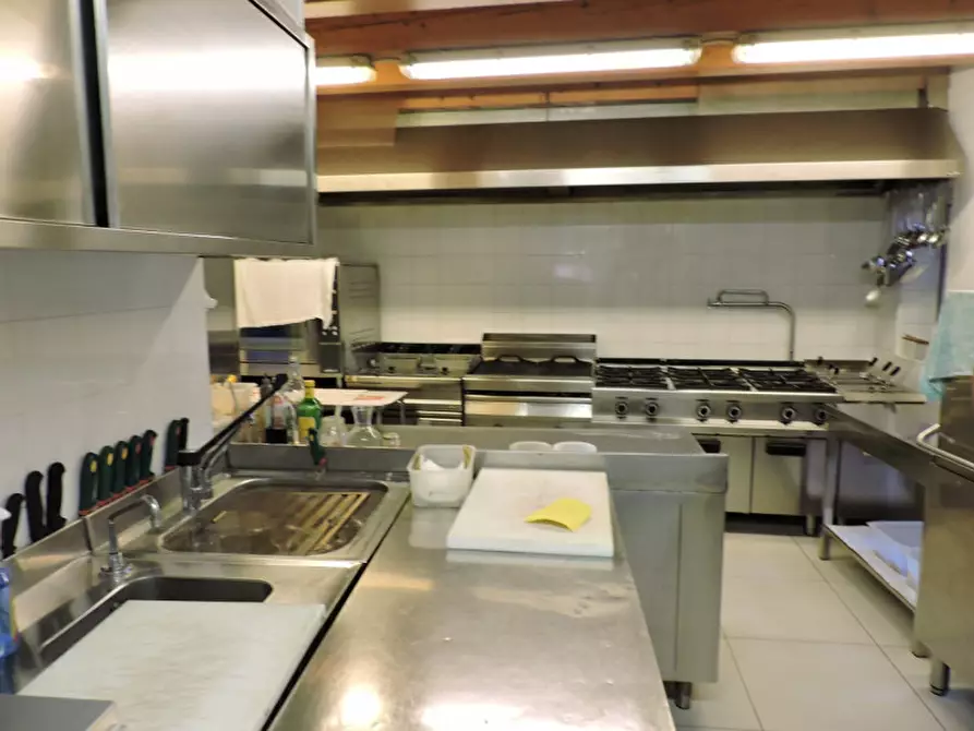 Immagine 20 di Attività commerciale in vendita  in Adria, Via Scalo a Adria