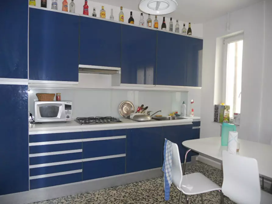 Immagine 4 di Camera in affitto  in via Prepositura a Trento