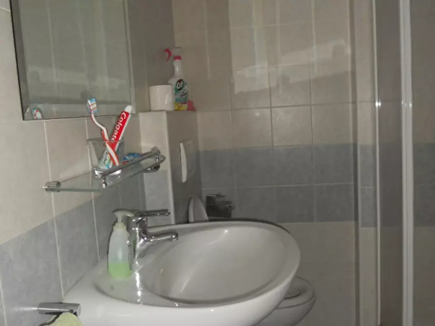 Immagine 9 di Camera in affitto  in via Prepositura a Trento