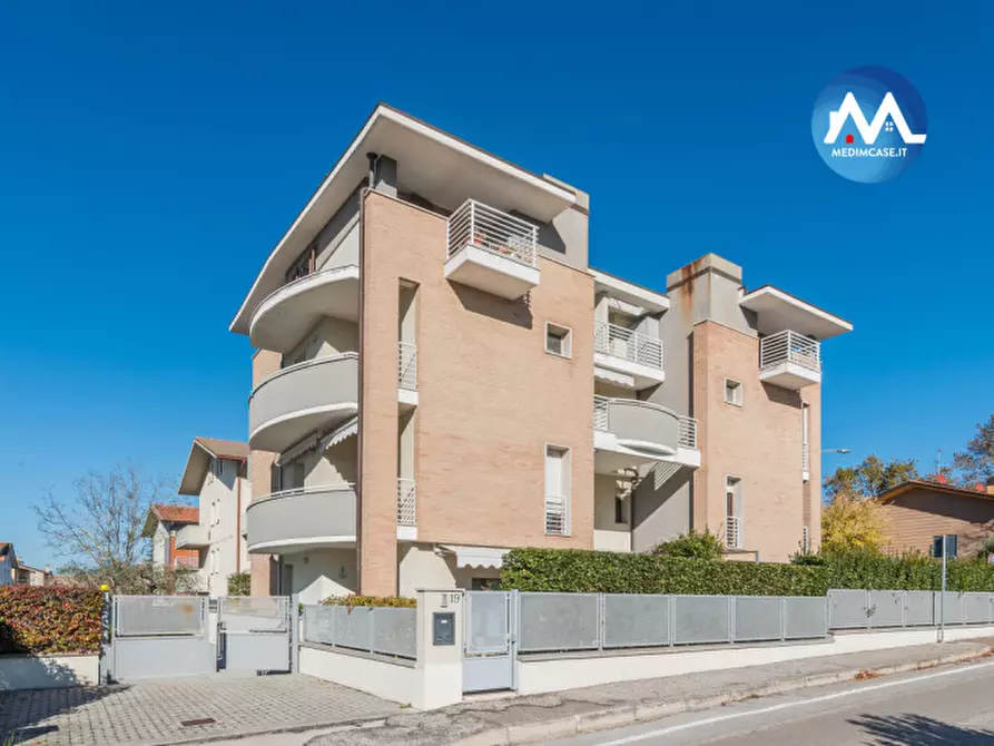 Immagine 2 di Appartamento in vendita  in Via Amedeo Avogadro a Pesaro
