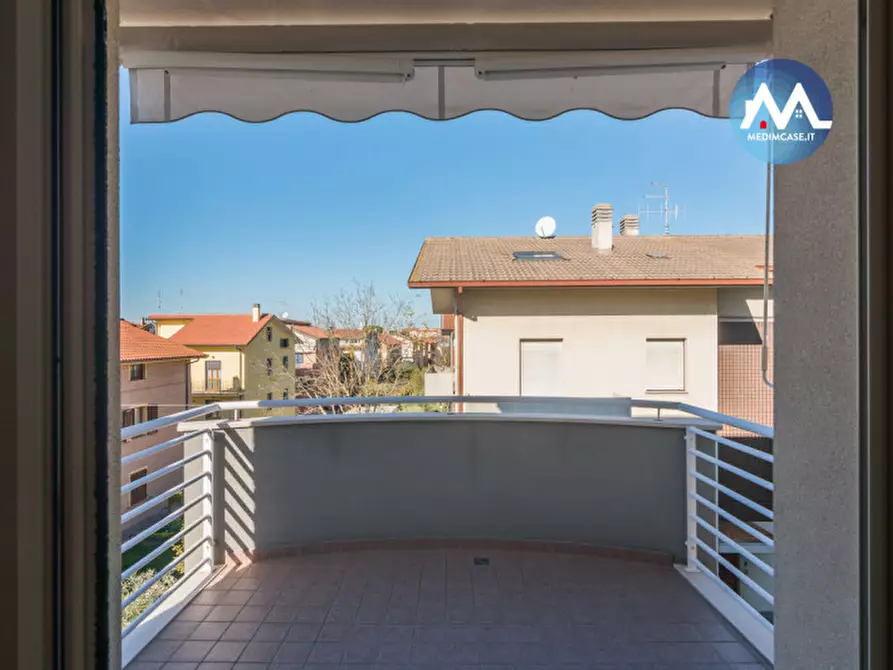 Immagine 12 di Appartamento in vendita  in Via Amedeo Avogadro a Pesaro