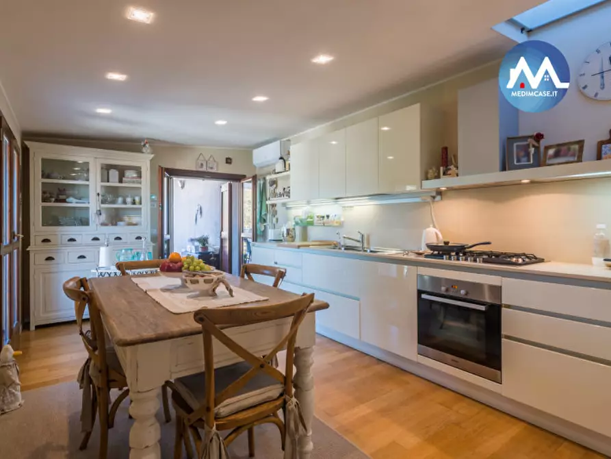 Immagine 14 di Appartamento in vendita  in Via Amedeo Avogadro a Pesaro