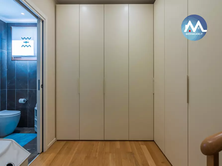 Immagine 31 di Appartamento in vendita  in Via Amedeo Avogadro a Pesaro