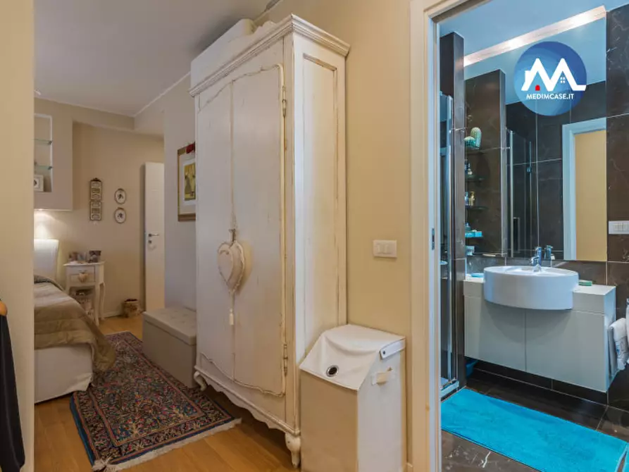 Immagine 32 di Appartamento in vendita  in Via Amedeo Avogadro a Pesaro