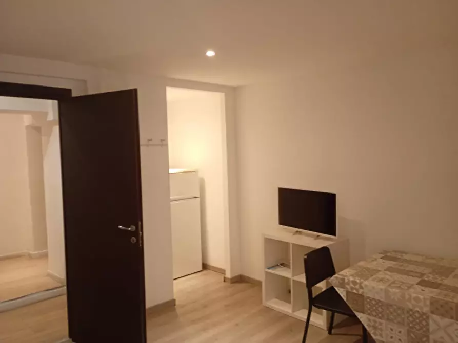 Immagine 4 di Appartamento in affitto  in Via Toledo 300 a Napoli