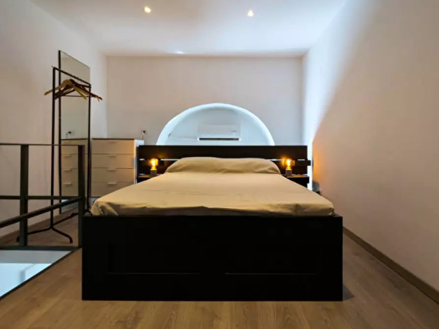 Immagine 8 di Appartamento in affitto  in Via Toledo 300 a Napoli