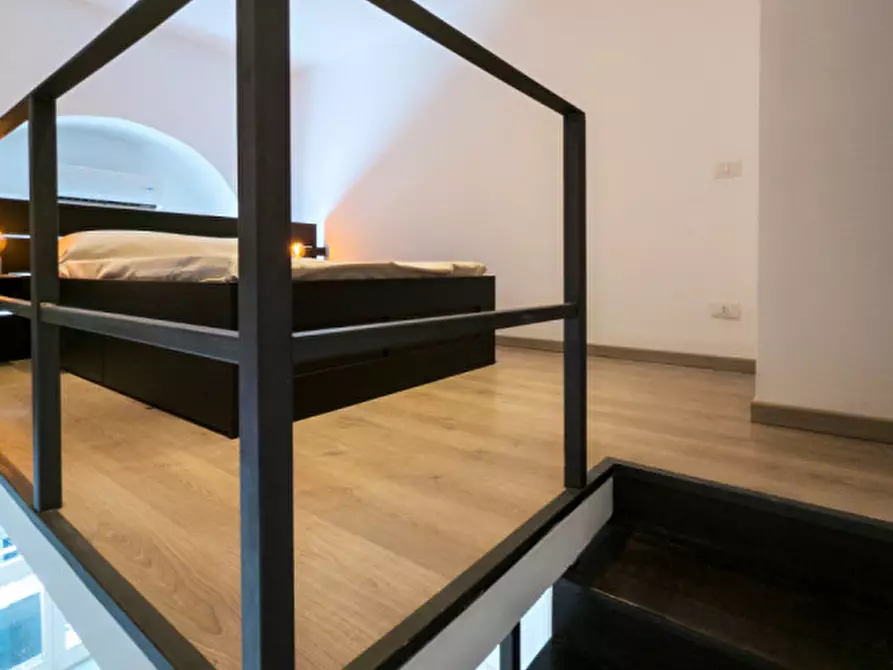 Immagine 9 di Appartamento in affitto  in Via Toledo 300 a Napoli