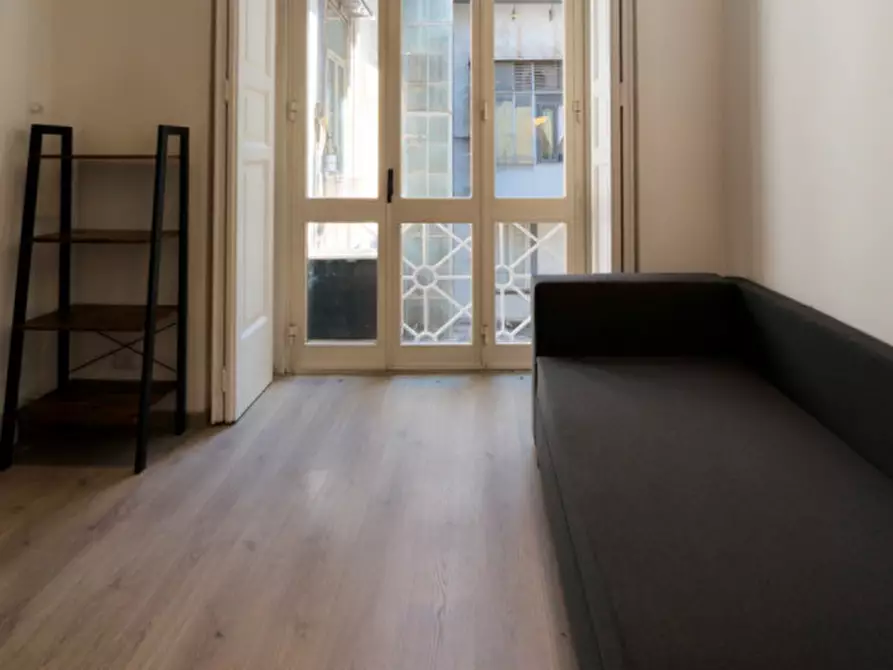 Immagine 12 di Appartamento in affitto  in Via Toledo 300 a Napoli