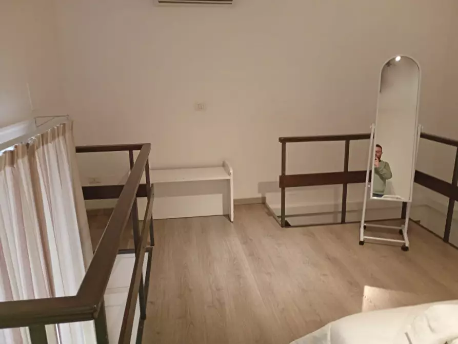 Immagine 17 di Appartamento in affitto  in Via Toledo 300 a Napoli