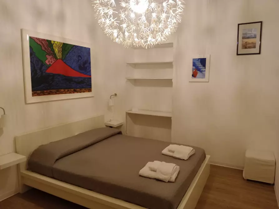 Immagine 4 di Appartamento in affitto  in Via Toledo 300 a Napoli