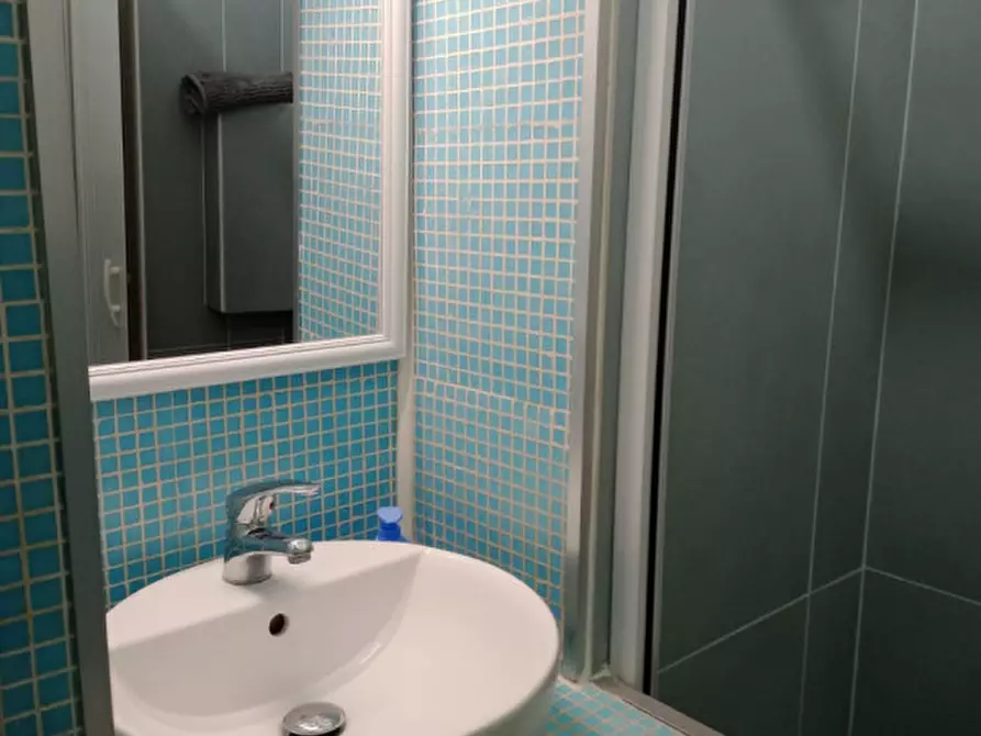 Immagine 5 di Appartamento in affitto  in Via Toledo 300 a Napoli