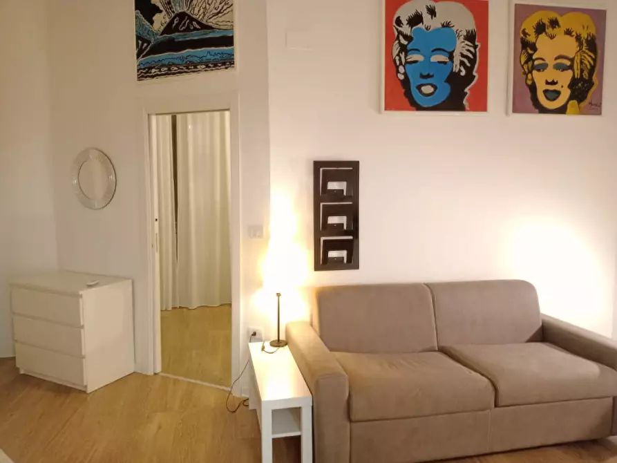 Immagine 6 di Appartamento in affitto  in Via Toledo 300 a Napoli