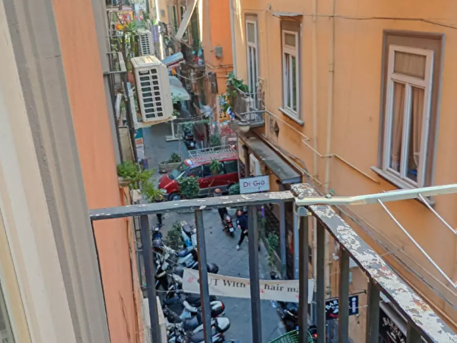 Immagine 3 di Appartamento in affitto  in Via Toledo 300 a Napoli