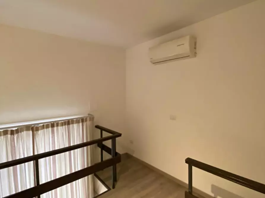 Immagine 2 di Appartamento in affitto  in Via Toledo 316 a Napoli