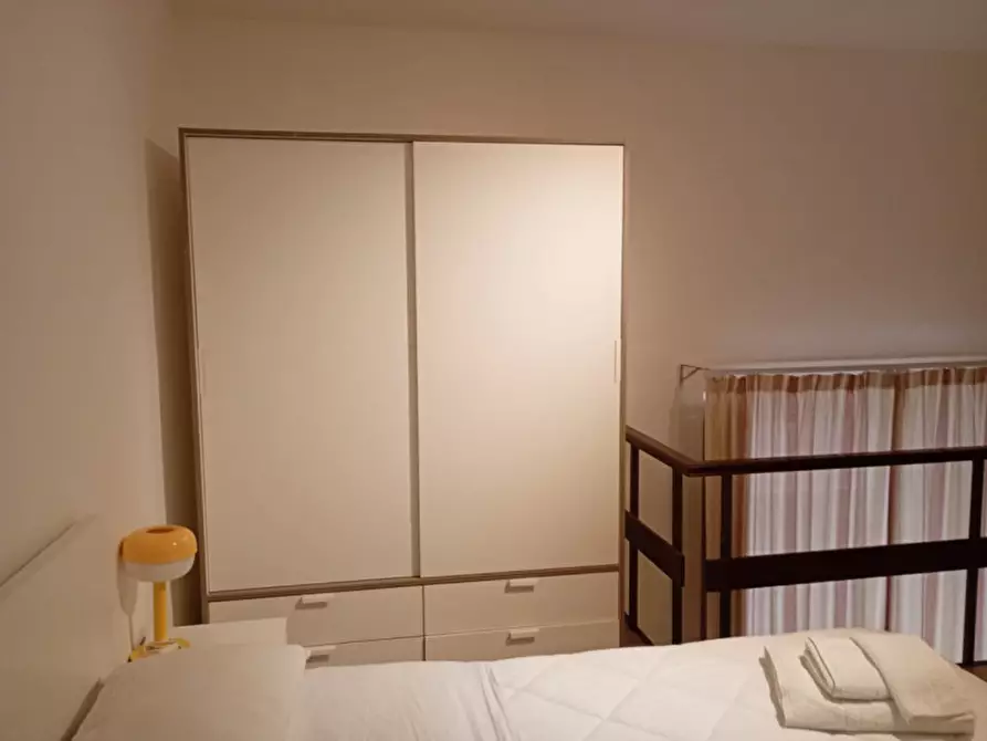 Immagine 17 di Appartamento in affitto  in Via Toledo 316 a Napoli