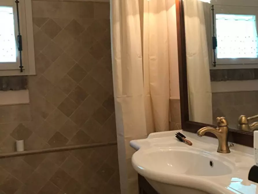 Immagine 12 di Rustico / casale in vendita  in prossima a Baone