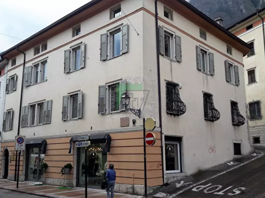 Immagine 3 di Negozio in vendita  in Mezolombardo, corso Mazzini a Mezzolombardo