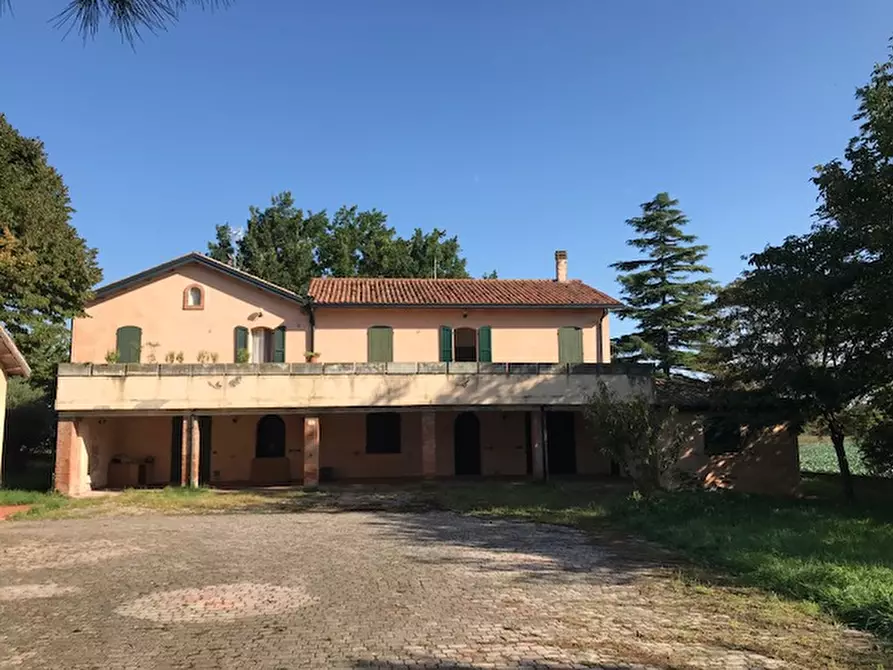 Immagine 1 di Casa indipendente in vendita  a Santarcangelo Di Romagna