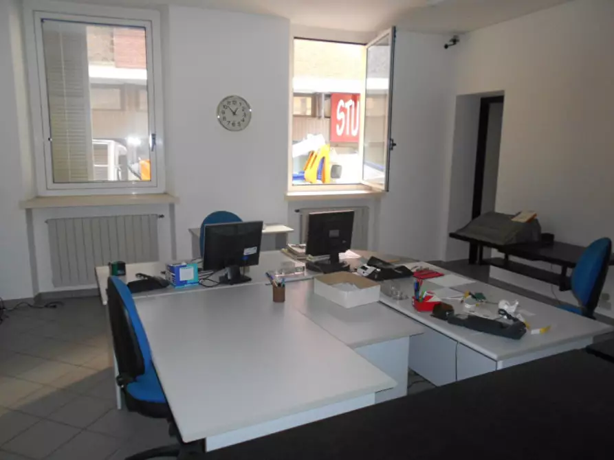 Immagine 2 di Ufficio in vendita  in via Massimo d'Azeglio a Casale Monferrato
