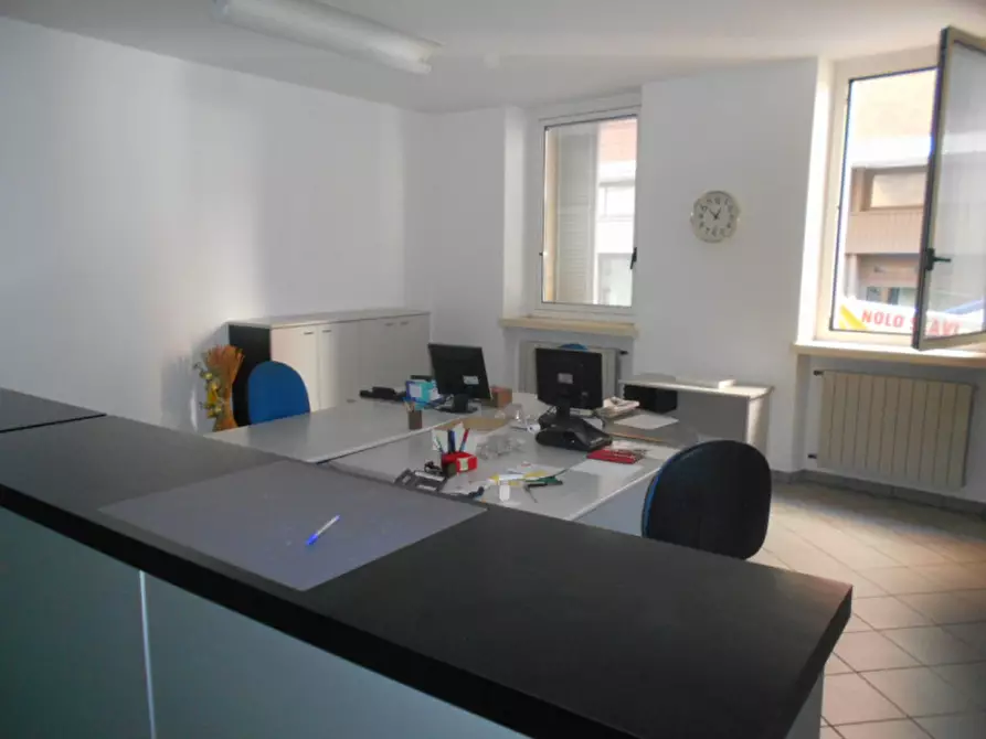 Immagine 5 di Ufficio in vendita  in via Massimo d'Azeglio a Casale Monferrato