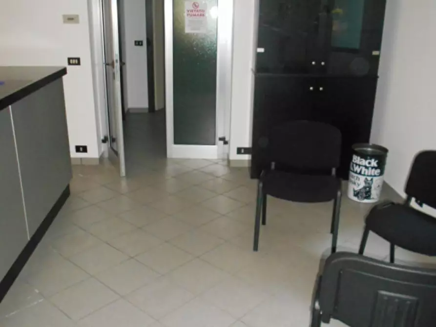 Immagine 9 di Ufficio in vendita  in via Massimo d'Azeglio a Casale Monferrato