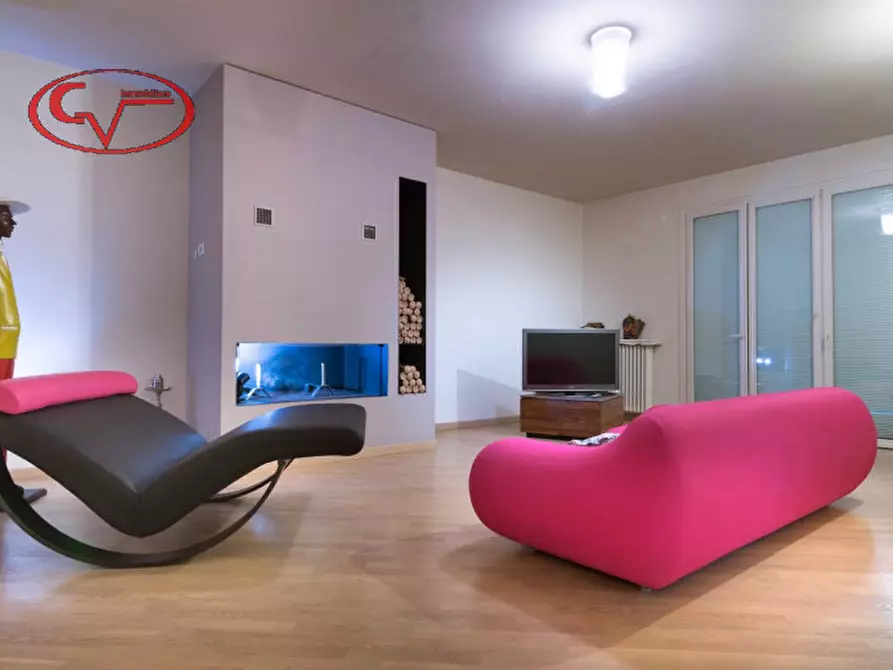 Immagine 21 di Villa in vendita  in via lungarno a Terranuova Bracciolini