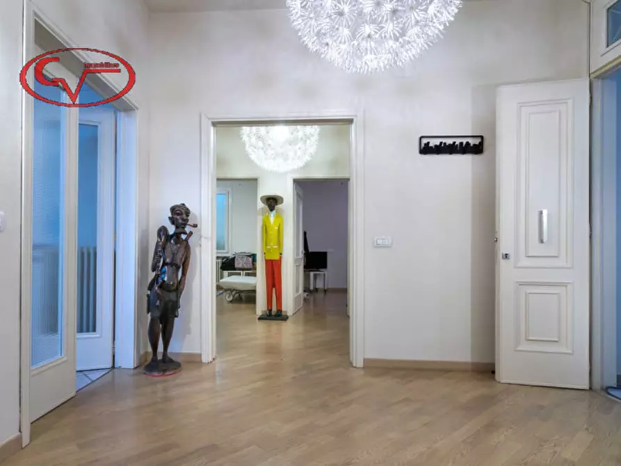 Immagine 33 di Villa in vendita  in via lungarno a Terranuova Bracciolini