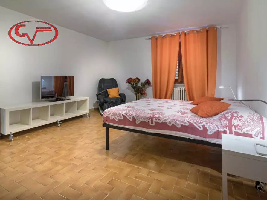 Immagine 37 di Villa in vendita  in via lungarno a Terranuova Bracciolini