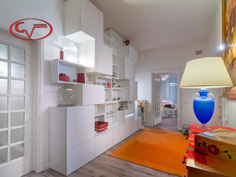 Immagine 47 di Villa in vendita  in via lungarno a Terranuova Bracciolini