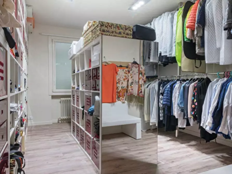 Immagine 56 di Villa in vendita  in via lungarno a Terranuova Bracciolini