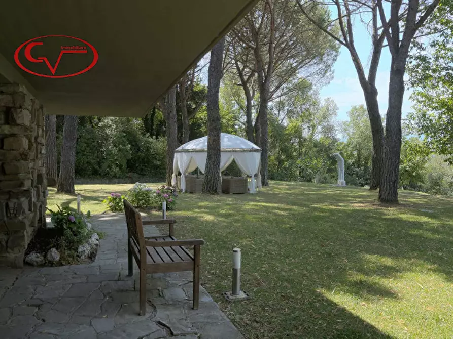 Immagine 66 di Villa in vendita  in via lungarno a Terranuova Bracciolini