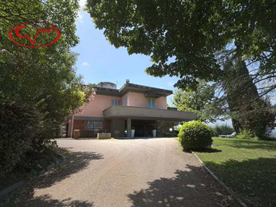 Immagine 79 di Villa in vendita  in via lungarno a Terranuova Bracciolini
