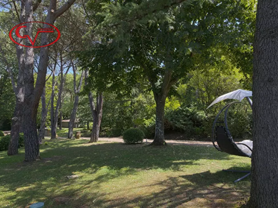 Immagine 80 di Villa in vendita  in via lungarno a Terranuova Bracciolini