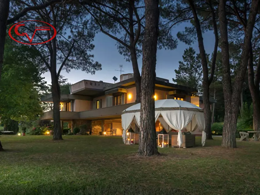 Immagine 86 di Villa in vendita  in via lungarno a Terranuova Bracciolini