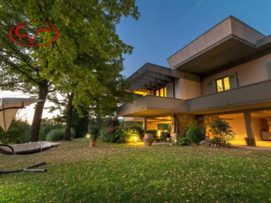 Immagine 87 di Villa in vendita  in via lungarno a Terranuova Bracciolini