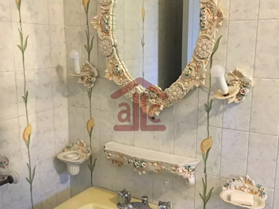 Immagine 39 di Villa in vendita  in strada provinciale 298-lecce-aeroporto san cataldo 1 a Lecce