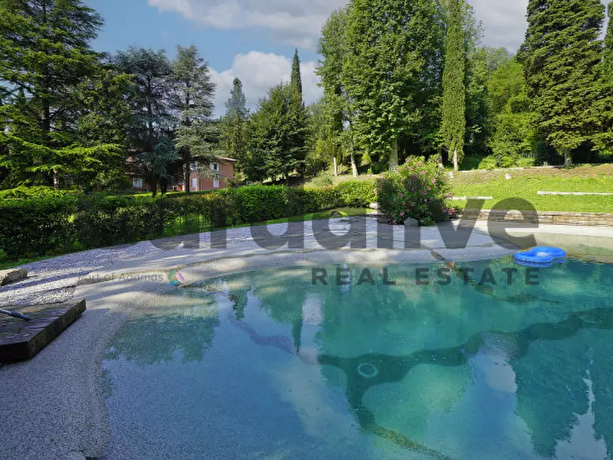 Immagine 2 di Appartamento in vendita  in Via Prais a Padenghe Sul Garda