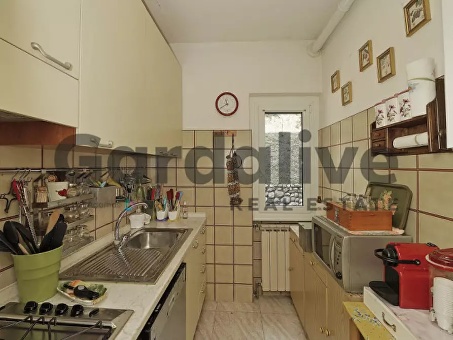 Immagine 6 di Appartamento in vendita  in Via Prais a Padenghe Sul Garda