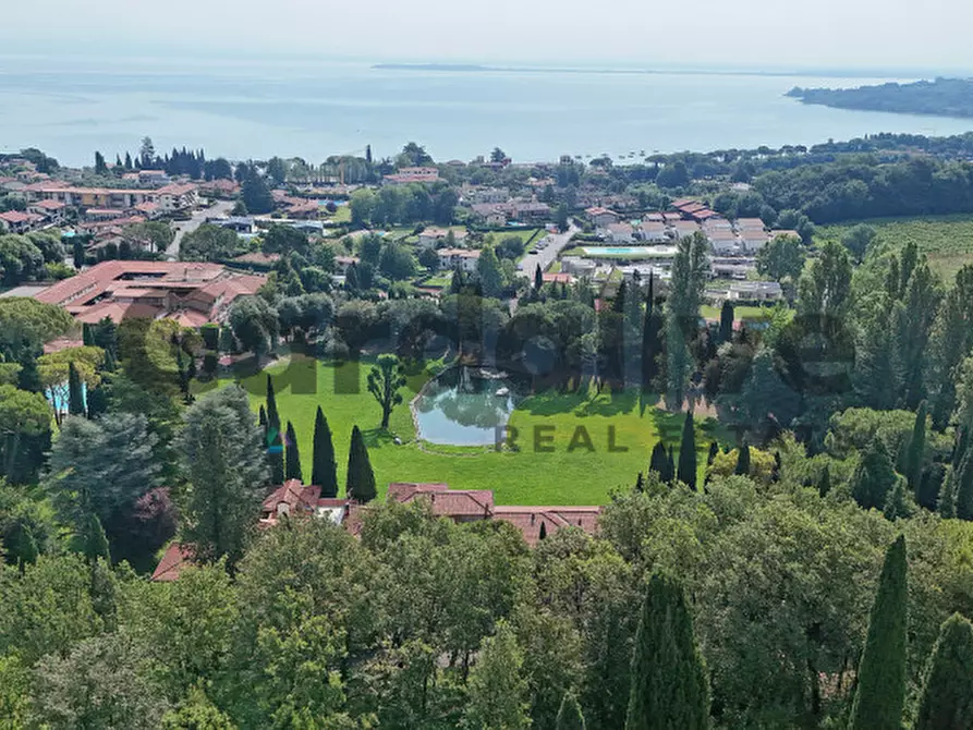 Immagine 28 di Appartamento in vendita  in Via Prais a Padenghe Sul Garda