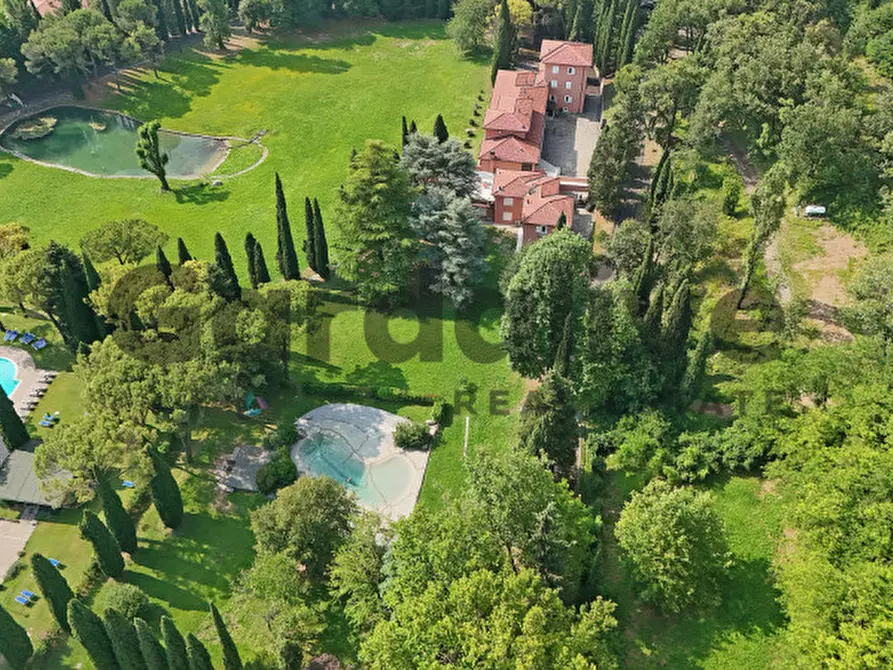 Immagine 34 di Appartamento in vendita  in Via Prais a Padenghe Sul Garda