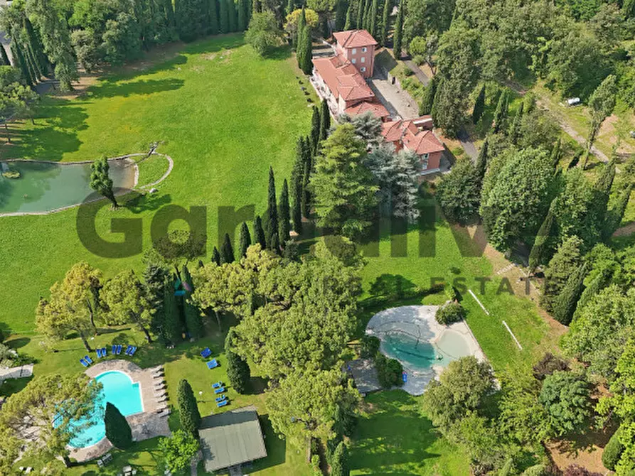 Immagine 36 di Appartamento in vendita  in Via Prais a Padenghe Sul Garda