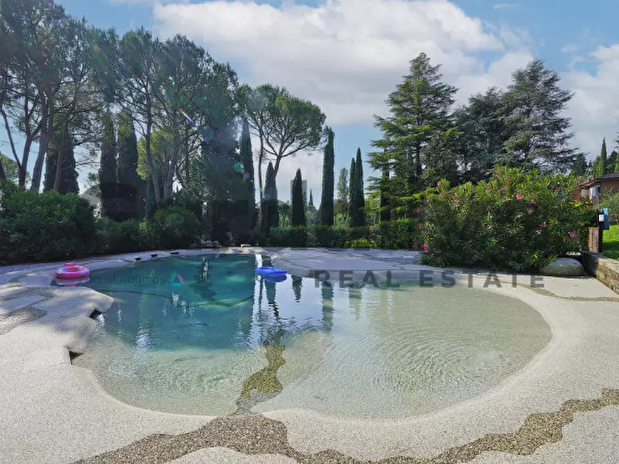 Immagine 1 di Appartamento in vendita  in Via Prais a Padenghe Sul Garda