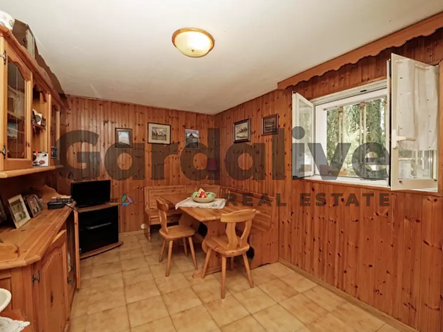 Immagine 2 di Appartamento in vendita  in Via Prais a Padenghe Sul Garda