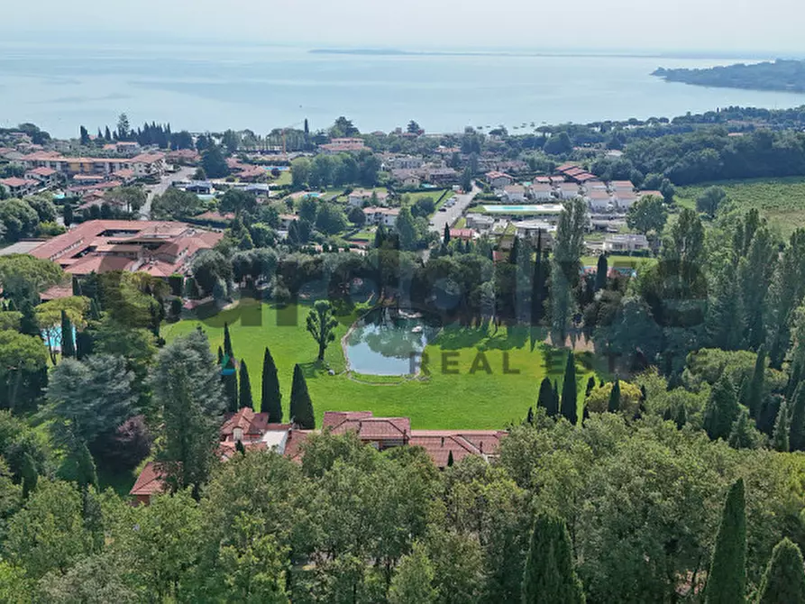 Immagine 21 di Appartamento in vendita  in Via Prais a Padenghe Sul Garda