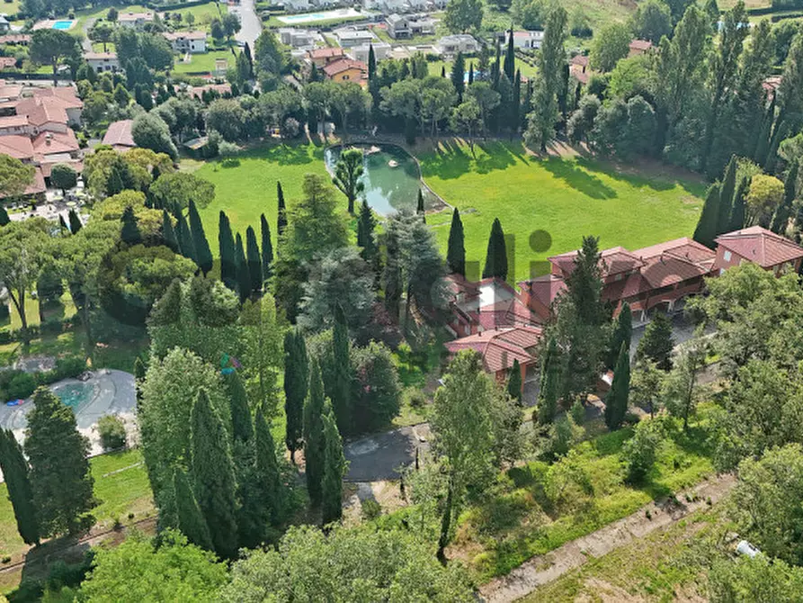 Immagine 24 di Appartamento in vendita  in Via Prais a Padenghe Sul Garda