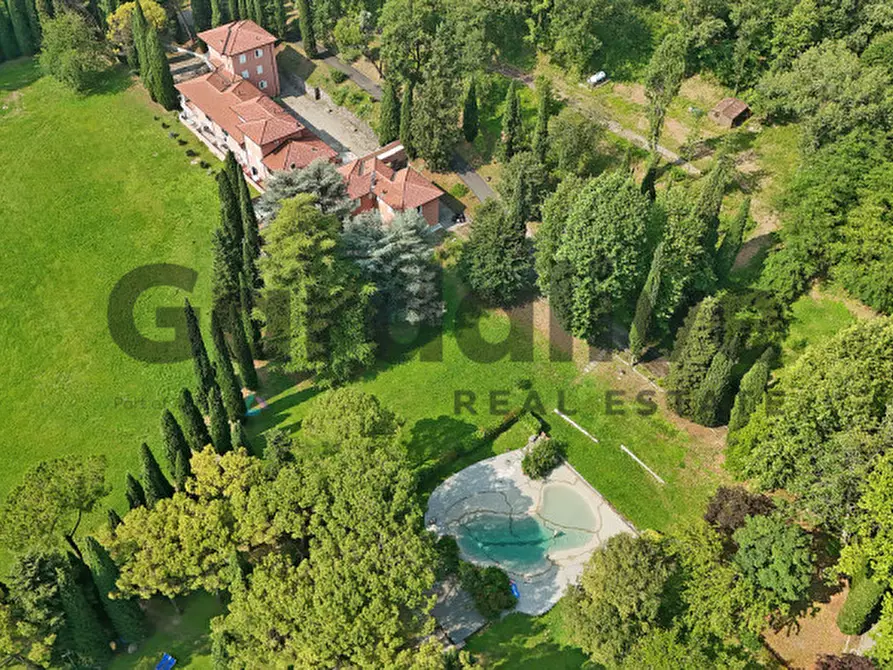 Immagine 31 di Appartamento in vendita  in Via Prais a Padenghe Sul Garda