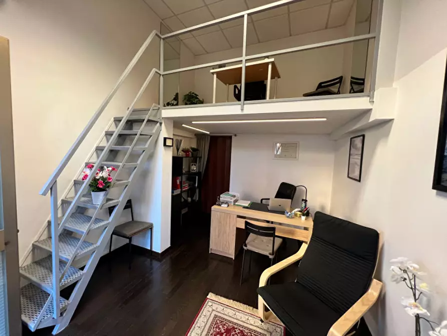 Immagine 3 di Negozio in vendita  in via Palestro a Padova