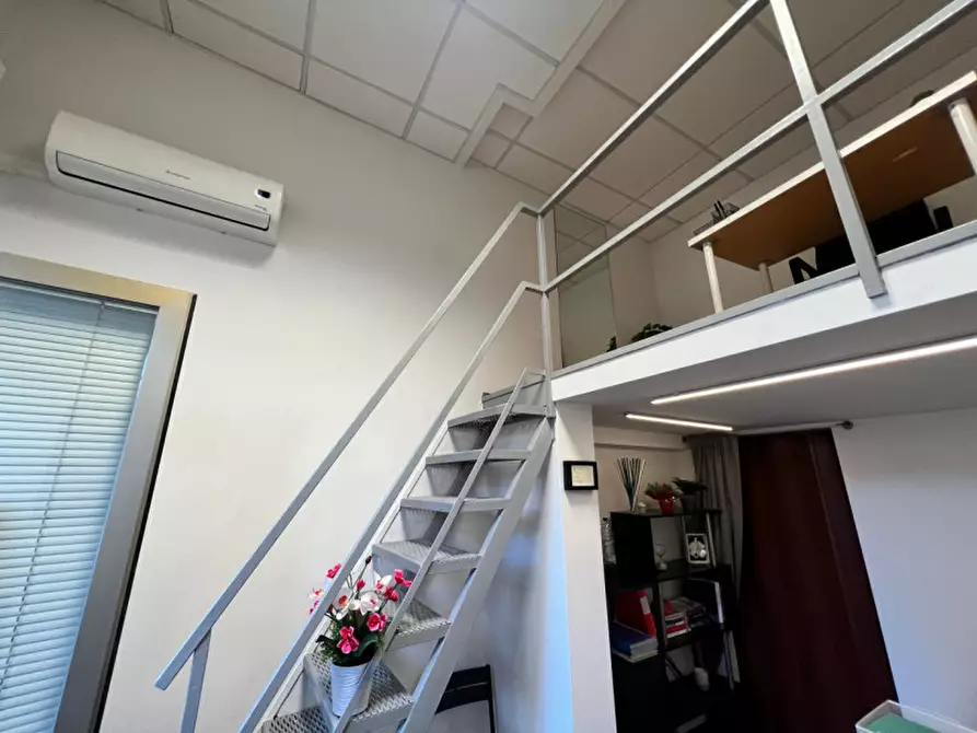 Immagine 5 di Negozio in vendita  in via Palestro a Padova