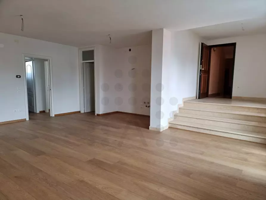 Immagine 1 di Appartamento in vendita  in via A.Volta a Abano Terme