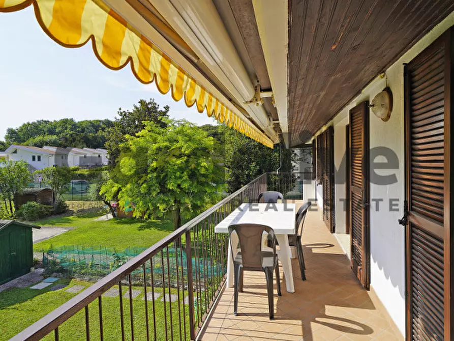 Immagine 4 di Appartamento in vendita  in Via Prais a Padenghe Sul Garda